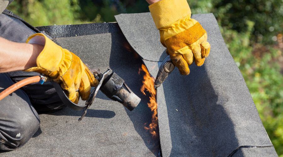 Professional flood damage restoration services in Hartsburg, IL